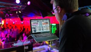 best-laptop-for-music-production-under-500